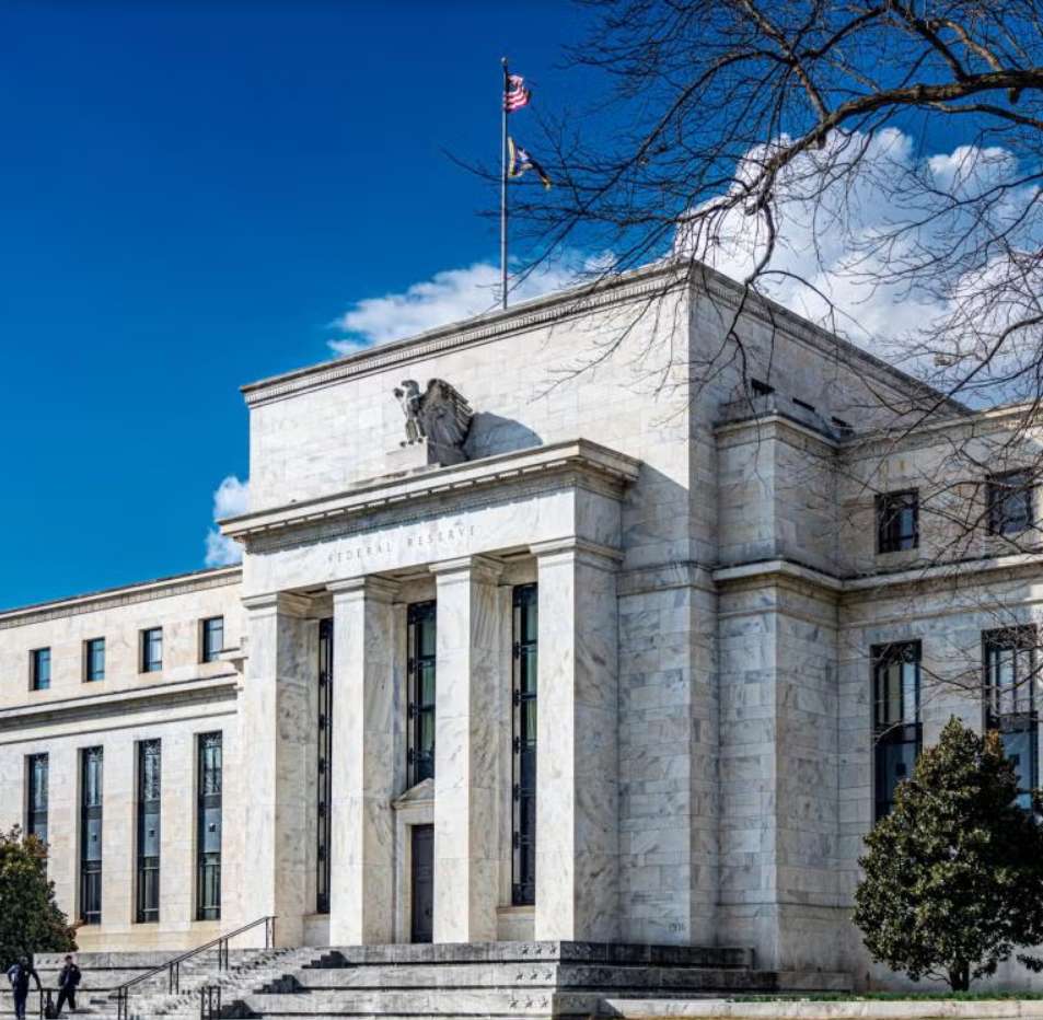 $31 Trillion Bond Market Pulls Brakes: Traders Shift to Moderate 25-Basis-Point Cut View - Article cover image